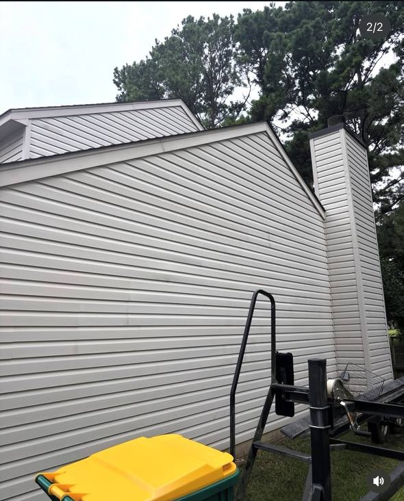 Freshly washed siding after Top Tier Exteriors